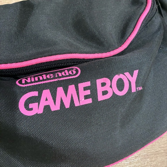GAMEBOY - Vtg 90s Black & Pink Nintendo Fanny Hip Beach Travel Waist Pack - Picture 2 of 5